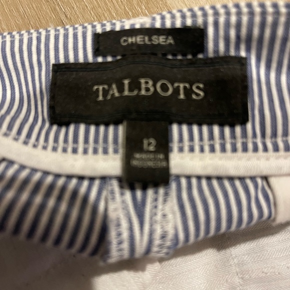 Talbots Seersucker Wide Hem Crop Pant - Picture 2 of 3